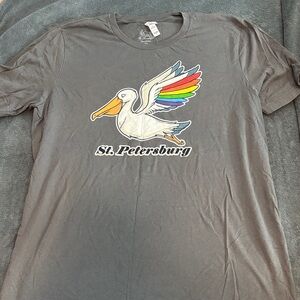 Gray Bird Graphic T-Shirt